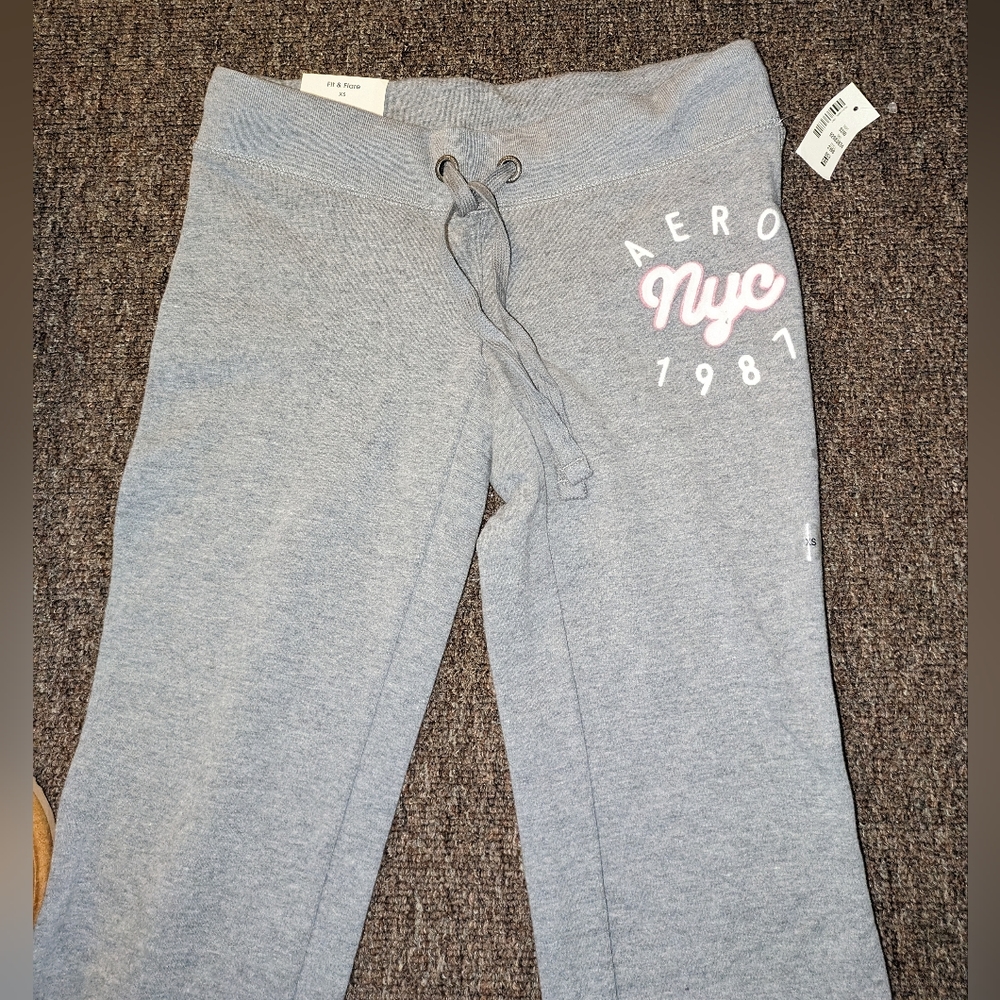 Aero Fit&Flare Sweats